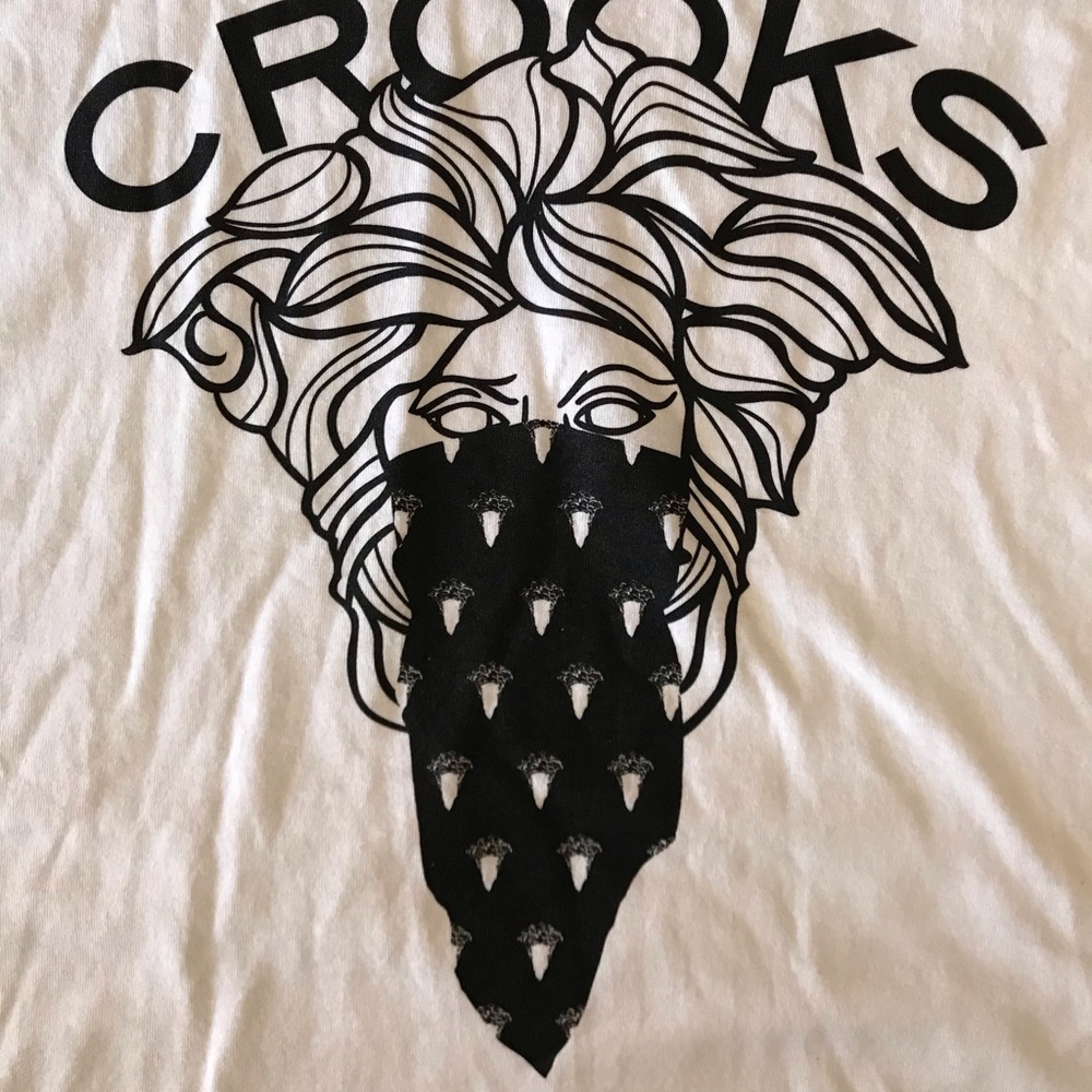 NWOT Men’s Crooks & Castles OG Medusa Bandana - Picture 2 of 3